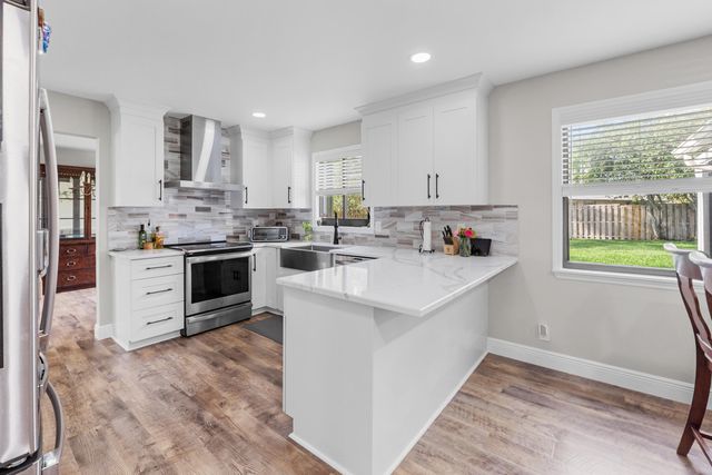 14364 Larkspur Lane, Wellington, FL 33414