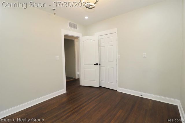 2418 Calvert Street, Detroit, MI 48206