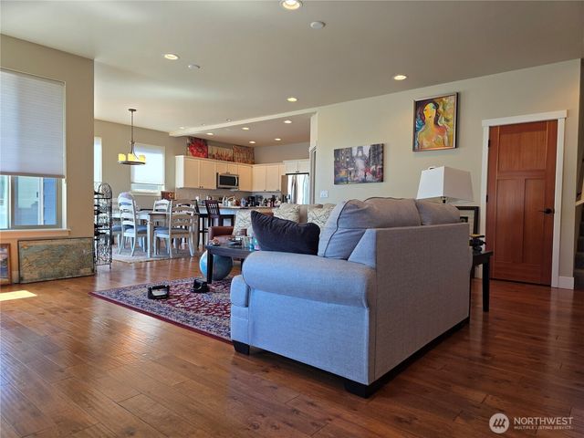 3336 Stonecrop Way, Bellingham, WA 98226