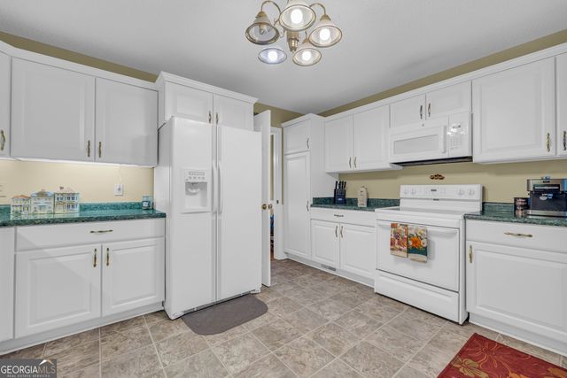 60 N Tanglewood, Royston, GA 30662