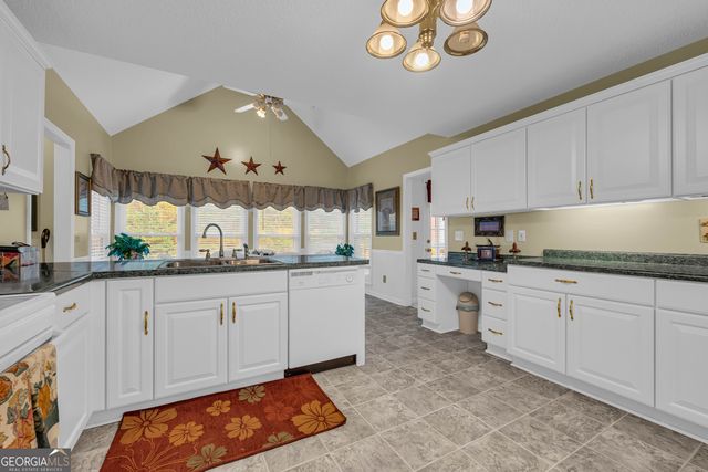 60 N Tanglewood, Royston, GA 30662