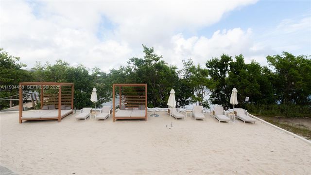 16385 Biscayne Blvd 3117, North Miami Beach, FL 33160