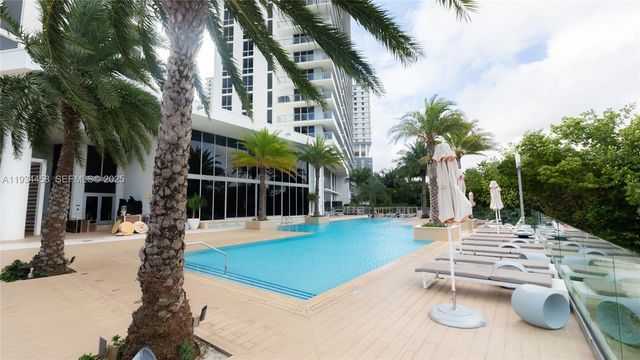 16385 Biscayne Blvd 3117, North Miami Beach, FL 33160