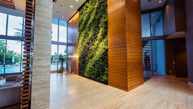 16385 Biscayne Blvd 3117, North Miami Beach, FL 33160