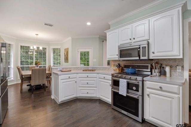 4103 Stonebrook Ln, Tyler, TX 75707