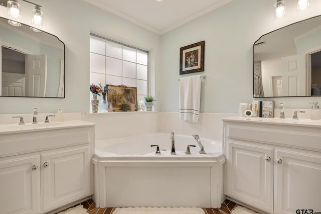 4103 Stonebrook Ln, Tyler, TX 75707