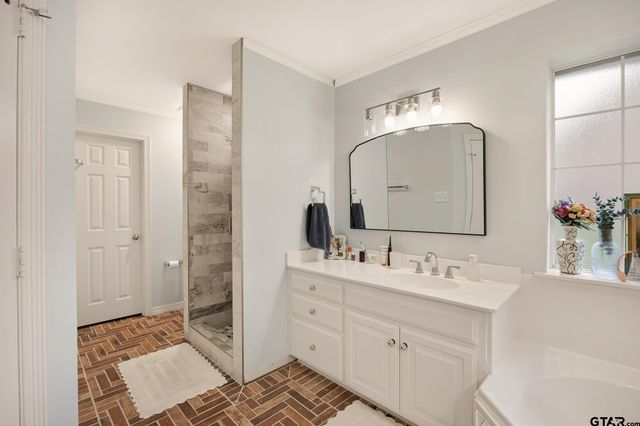 4103 Stonebrook Ln, Tyler, TX 75707