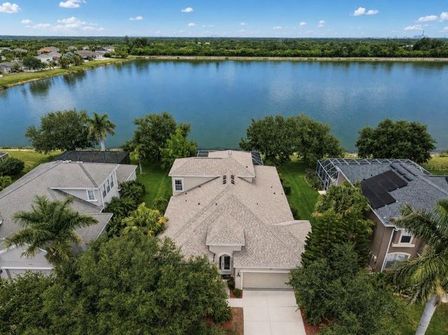 827 SEMINOLE SKY DRIVE, Ruskin, FL 33570