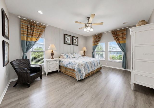 827 SEMINOLE SKY DRIVE, Ruskin, FL 33570