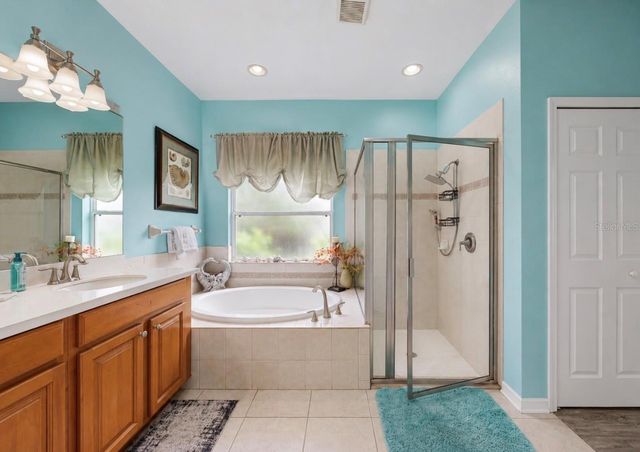 827 SEMINOLE SKY DRIVE, Ruskin, FL 33570