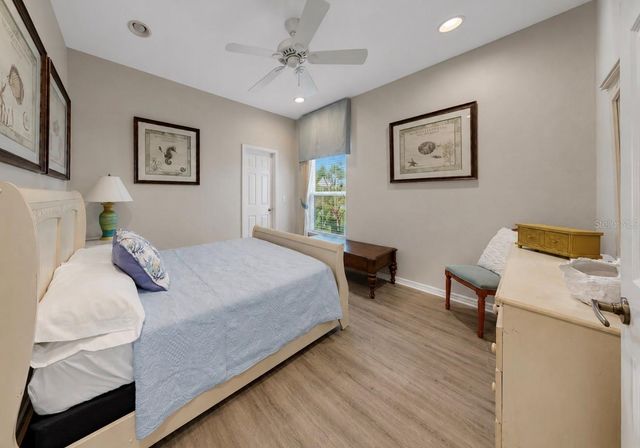827 SEMINOLE SKY DRIVE, Ruskin, FL 33570