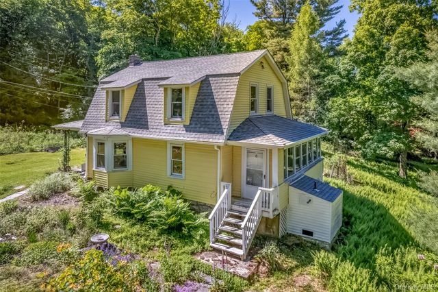 366 Vista Maria, Cragsmoor, NY 12420