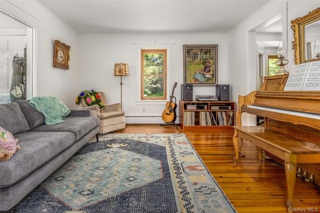 366 Vista Maria, Cragsmoor, NY 12420