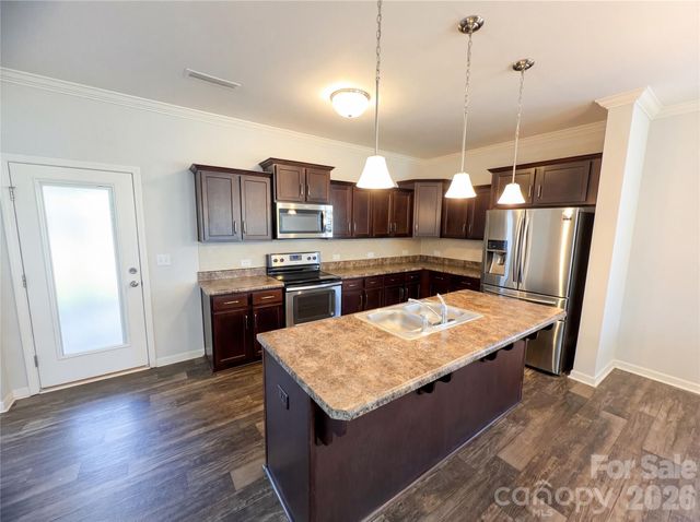 8004 Camden Crossing, Lowell, NC 28098