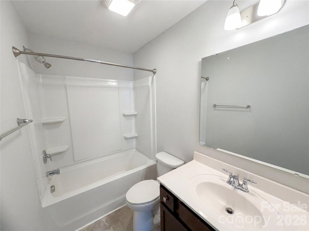 8004 Camden Crossing, Lowell, NC 28098