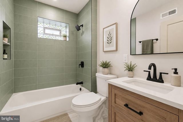 4107 MANAYUNK AVE, Philadelphia, PA 19128