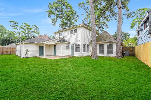 11606 Gatesden Drive, Tomball, TX 77377