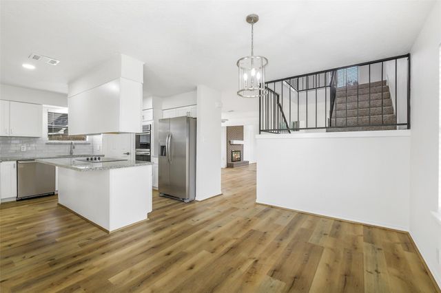 11606 Gatesden Drive, Tomball, TX 77377