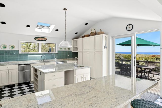 405 Dune Road, Westhampton Beach, NY 11978