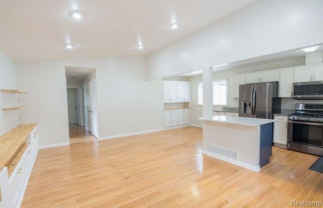 3452 Cone Avenue, Rochester Hills, MI 48309