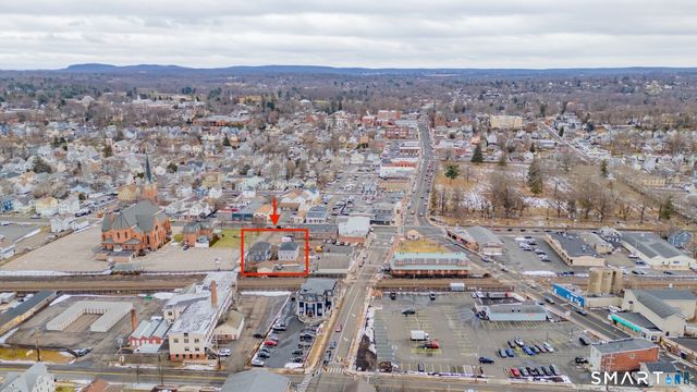 27 Hall Avenue, Wallingford, CT 06492