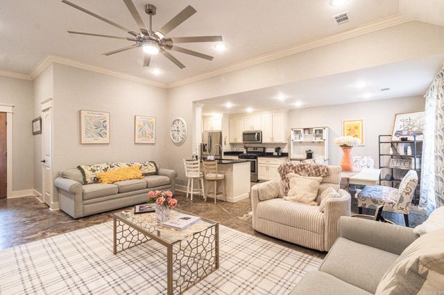 303 Stella Dr, Bono, AR 72416