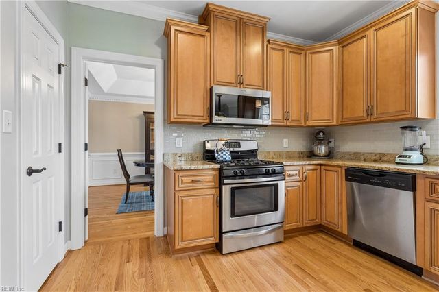 11 Wornom Farm RD, Poquoson, VA 23662