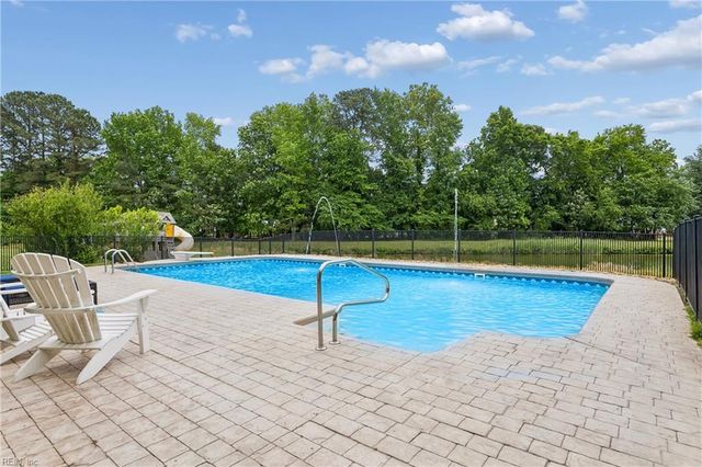 11 Wornom Farm RD, Poquoson, VA 23662