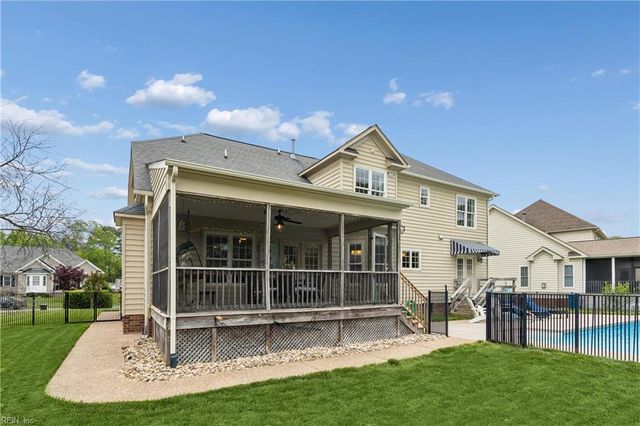 11 Wornom Farm RD, Poquoson, VA 23662