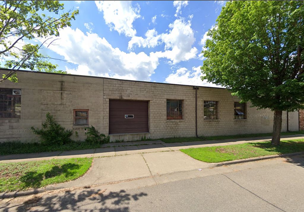 4215 E Lake Street, Minneapolis, MN 55406