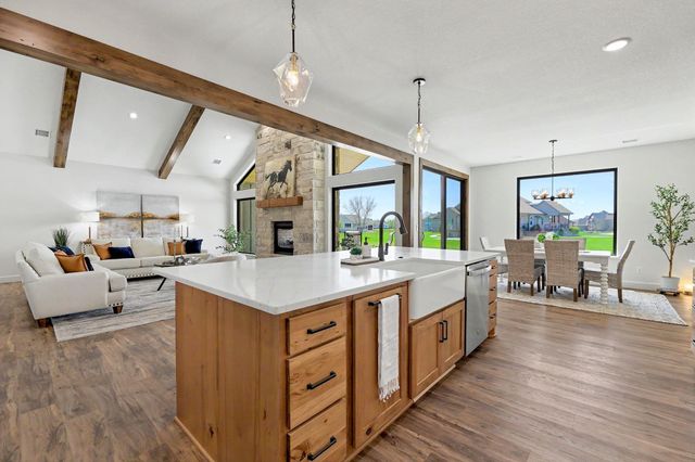 115 N Estes St, Garden Plain, KS 67050