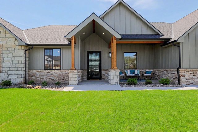 115 N Estes St, Garden Plain, KS 67050