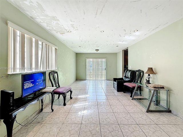 6418 NW 11th Ave, Miami, FL 33150