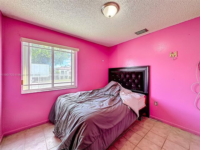 6418 NW 11th Ave, Miami, FL 33150