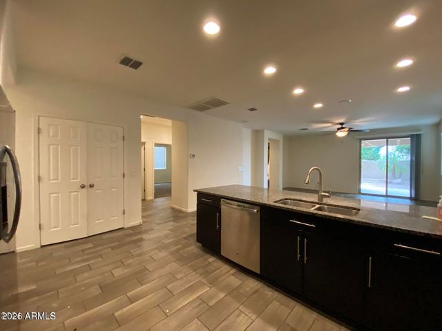 3549 E APRICOT Lane, Gilbert, AZ 85298