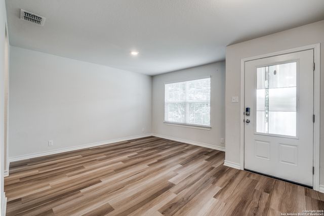 8927 TAYLOR GRV, San Antonio, TX 78254