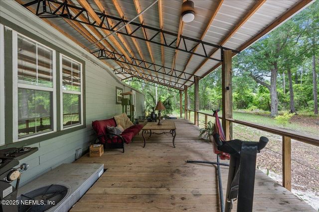 21329 SE 111 Avenue, Hawthorne, FL 32640