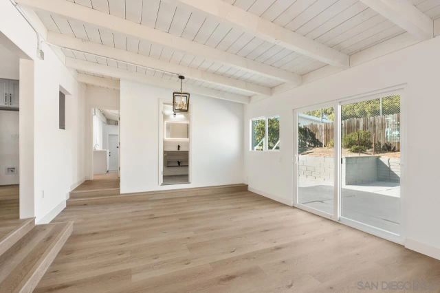 8868 Gowdy Ave, San Diego, CA 92123