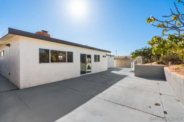 8868 Gowdy Ave, San Diego, CA 92123