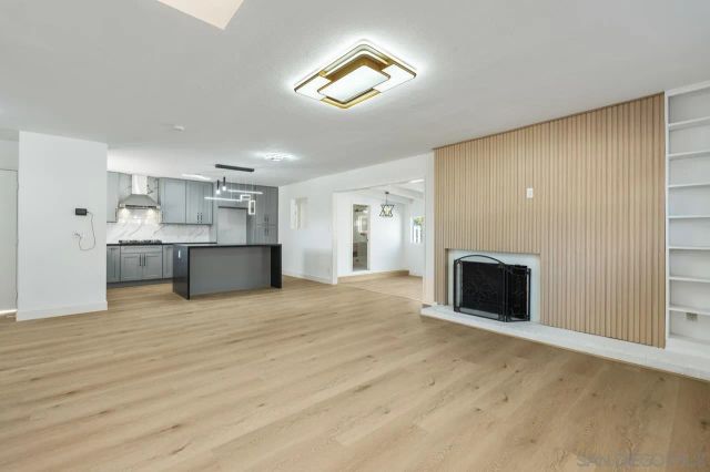 8868 Gowdy Ave, San Diego, CA 92123