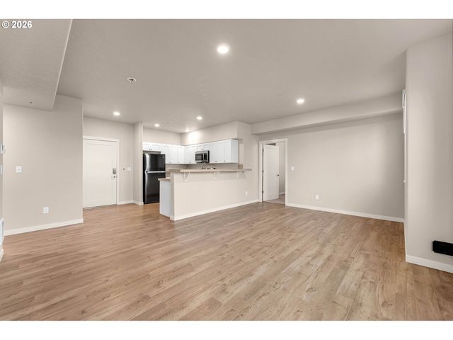 17126 Sw Snowdale St 303, Beaverton, OR 97007