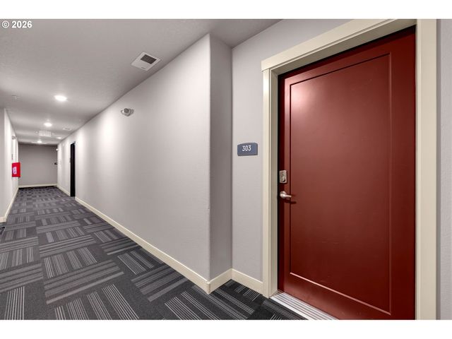 17126 Sw Snowdale St 303, Beaverton, OR 97007
