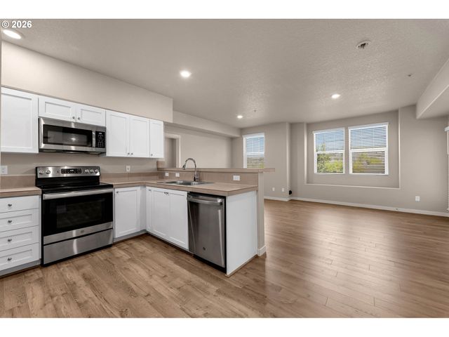 17126 Sw Snowdale St 303, Beaverton, OR 97007