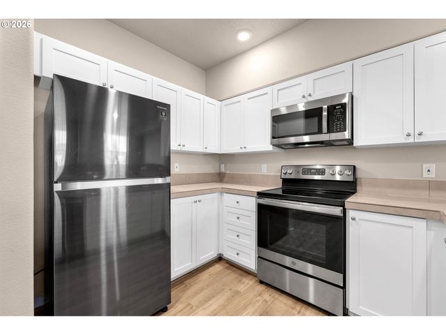 17126 Sw Snowdale St 303, Beaverton, OR 97007