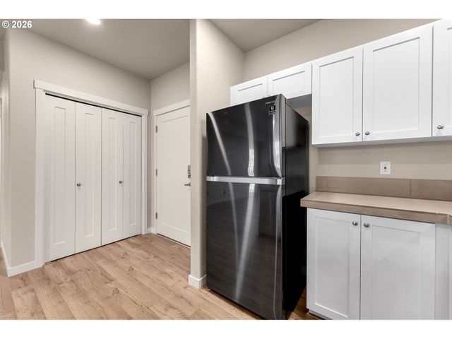 17126 Sw Snowdale St 303, Beaverton, OR 97007