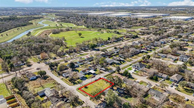 10530 Chesterfield Drive, Houston, TX 77051