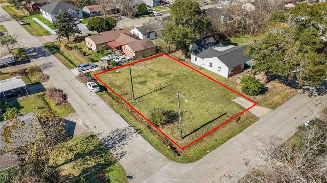 10530 Chesterfield Drive, Houston, TX 77051