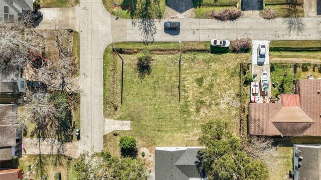 10530 Chesterfield Drive, Houston, TX 77051