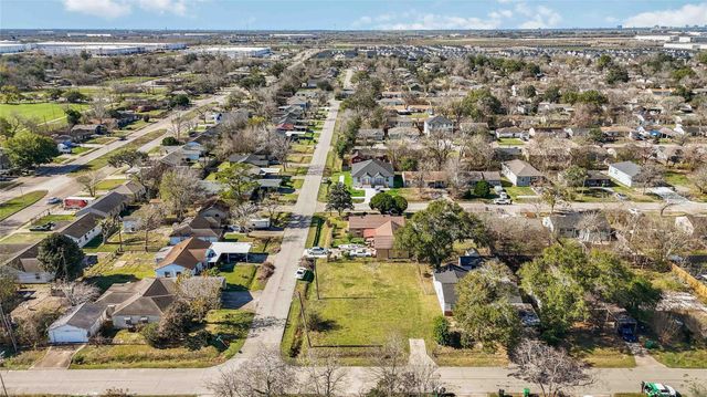 10530 Chesterfield Drive, Houston, TX 77051