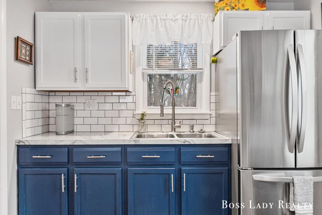 15422 Coleman Avenue, Grand Haven, MI 49417